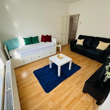 Lovely 2-Bed 15 Mins Walk To The Shard Apartamento Londres Exterior foto